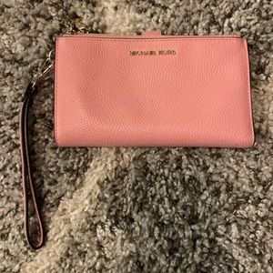 Michael Kors folded wristlet wallet Pebbled leather blush pink & gold